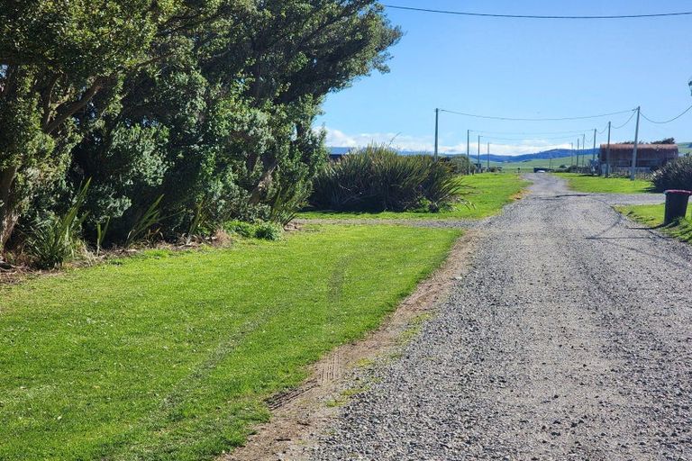 Photo of property in 15 Surrey Street, Orepuki, Riverton, 9881