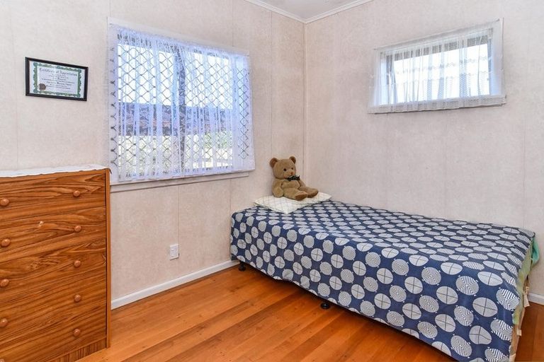 Photo of property in 57 Cambridge Terrace, Papatoetoe, Auckland, 2025