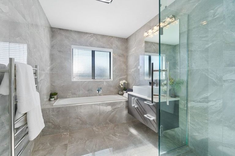 Photo of property in 8 Laylin Place, Pukekohe, 2120