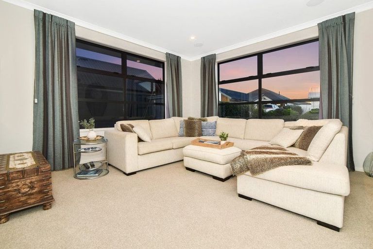 Photo of property in 9 Senecio Way, Papamoa Beach, Papamoa, 3118