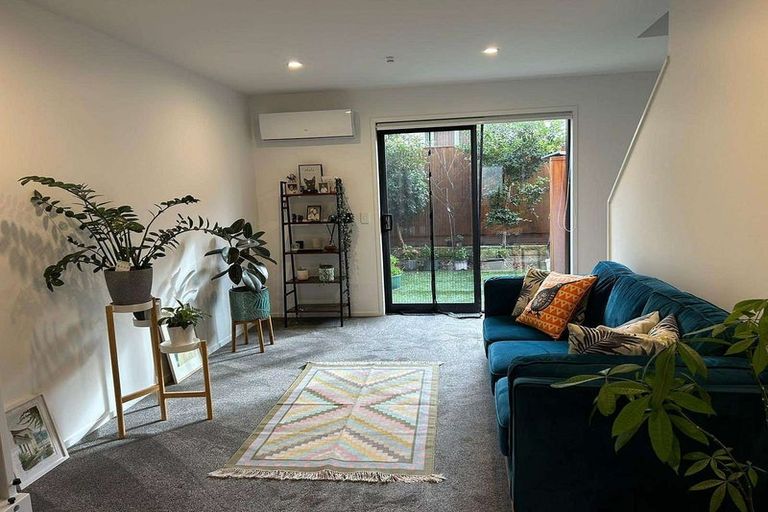 Photo of property in 5/79 Taikata Road, Te Atatu Peninsula, Auckland, 0610