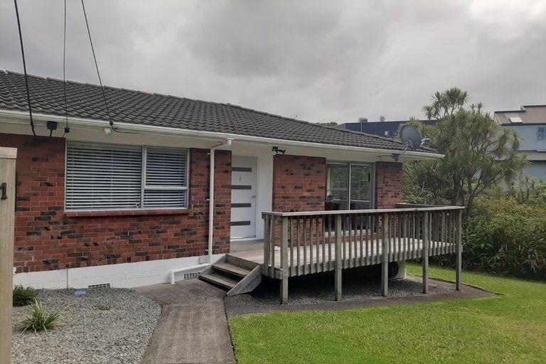 Photo of property in 1/61 Mcclintock Road, Massey, Auckland, 0614
