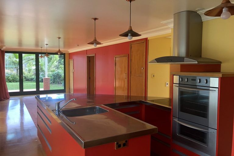 Photo of property in 21 Rosalind Road, Glenfield, Auckland, 0629