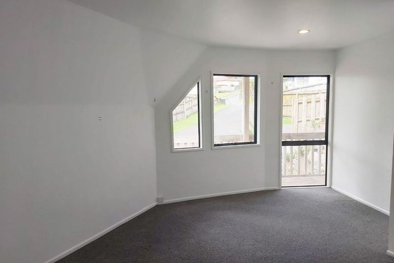 Photo of property in 41 Hewlett Road, Massey, Auckland, 0614