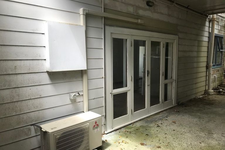 Photo of property in 23 Mitchell Street, Brooklyn, Wellington, 6021