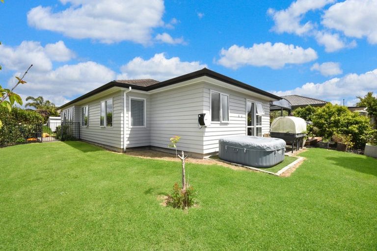 Photo of property in 23 Weatherly Drive, Beachlands, Auckland, 2018