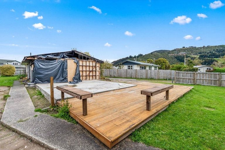 Photo of property in 22 Fenruss Street, Fairy Springs, Rotorua, 3015