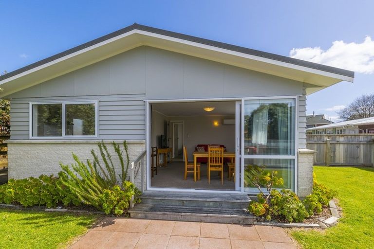 Photo of property in 26 Teoti Street, Paraparaumu Beach, Paraparaumu, 5032