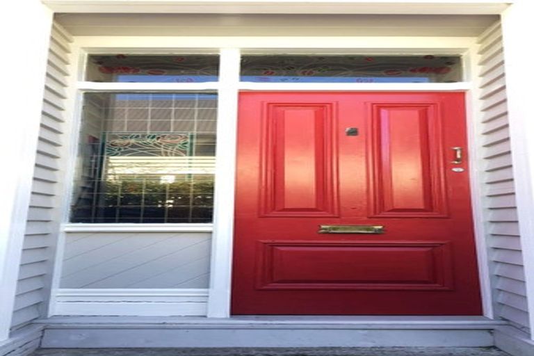 Photo of property in 74 Edward Avenue, Edgeware, Christchurch, 8013