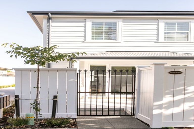 Photo of property in 2/24 Hendon Street, Edgeware, Christchurch, 8013