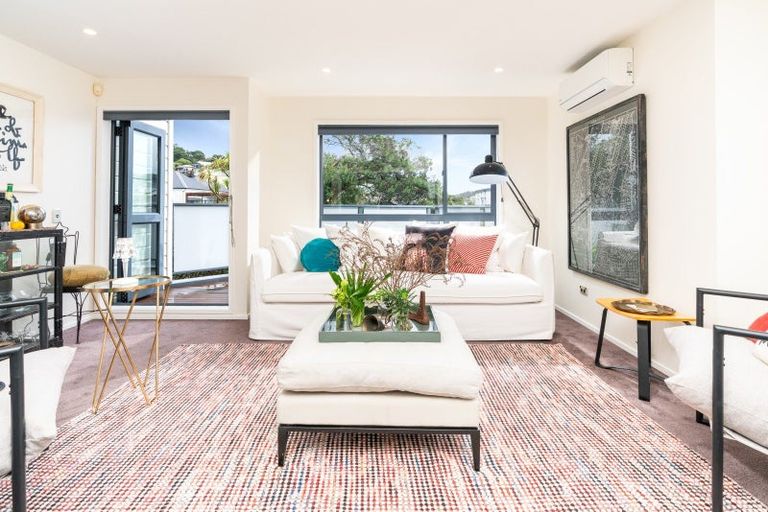 Photo of property in 5/96 Austin Street, Mount Victoria, Wellington, 6011