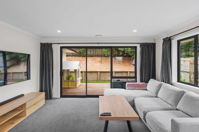 Photo of property in 17 Dalwood Crescent, Rolleston, 7614