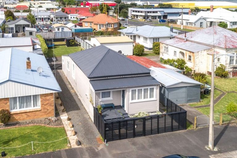 Photo of property in 102 Pahau Street, Thames, 3500