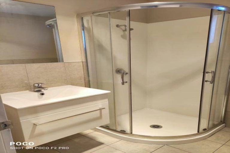 Photo of property in 98 Rattray Street, Riccarton, Christchurch, 8041