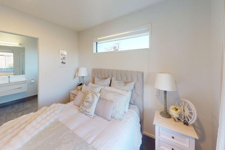 Photo of property in 24 Macdonald Heights, Feilding, 4702