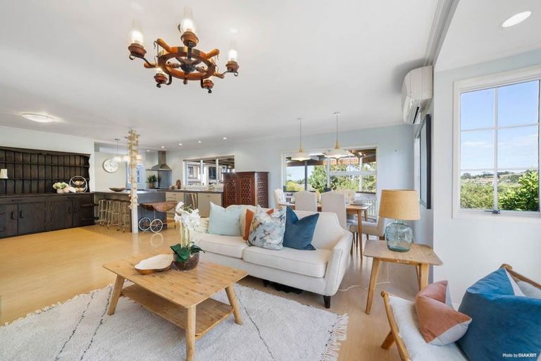 Photo of property in 119 Fairview Avenue, Fairview Heights, Auckland, 0632