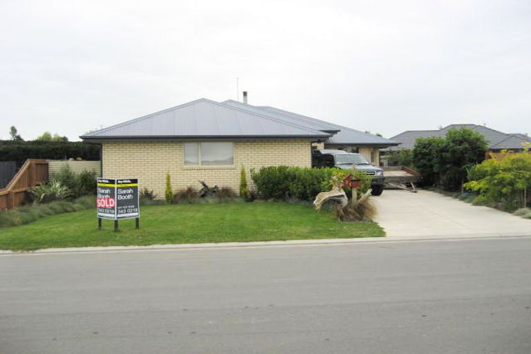 Photo of property in 31 Campion Place, Rolleston, 7614