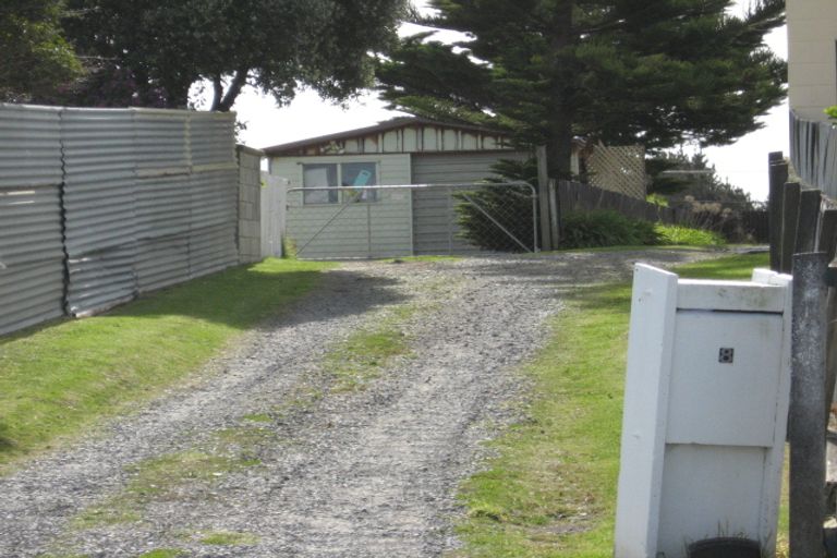 Photo of property in 8 Kuaka Place, Castlecliff, Whanganui, 4501