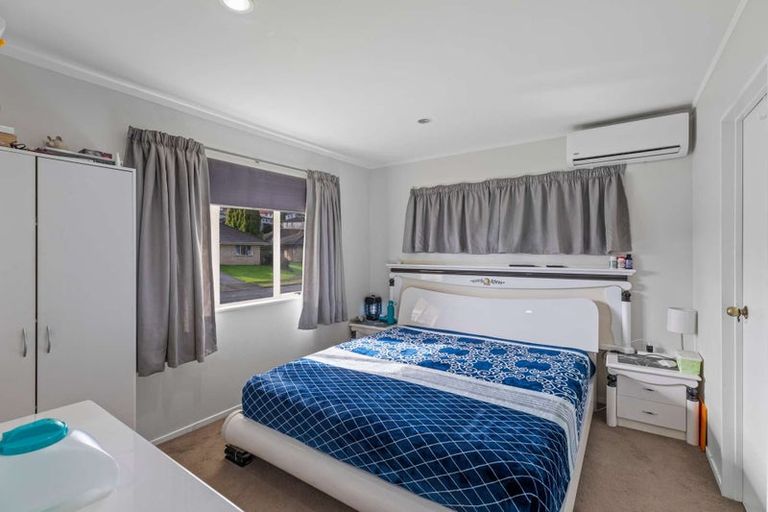 Photo of property in 19 Liddesdale Place, Papakura, 2110