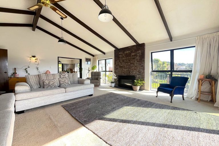 Photo of property in 8 Dunleith Grove, Silverstream, Upper Hutt, 5019