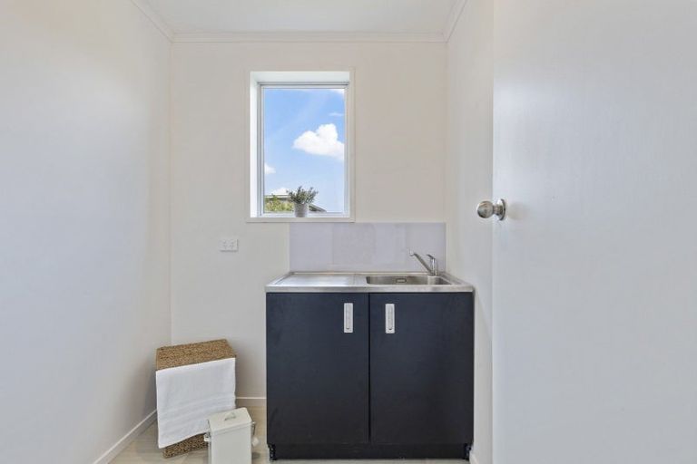Photo of property in 19 Rangitake Drive, Spotswood, New Plymouth, 4310