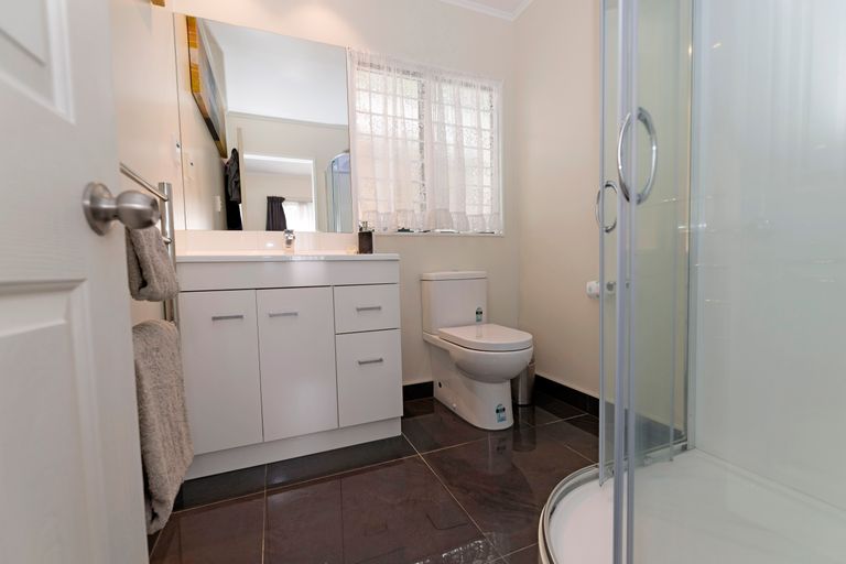 Photo of property in 27 Milan Drive, Glen Eden, Auckland, 0602