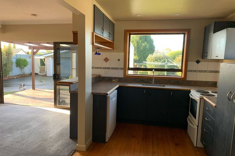 Photo of property in 12 Skerten Avenue, Hornby, Christchurch, 8042