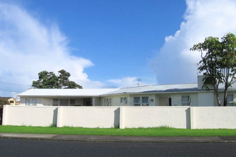 Photo of property in 1/99 Clovelly Road, Bucklands Beach, Auckland, 2012
