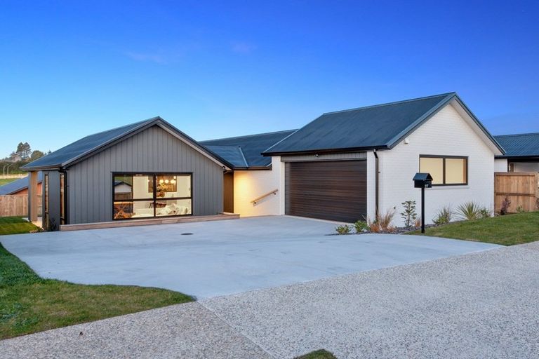 Photo of property in 27 Tamihana Avenue, Pyes Pa, Tauranga, 3112