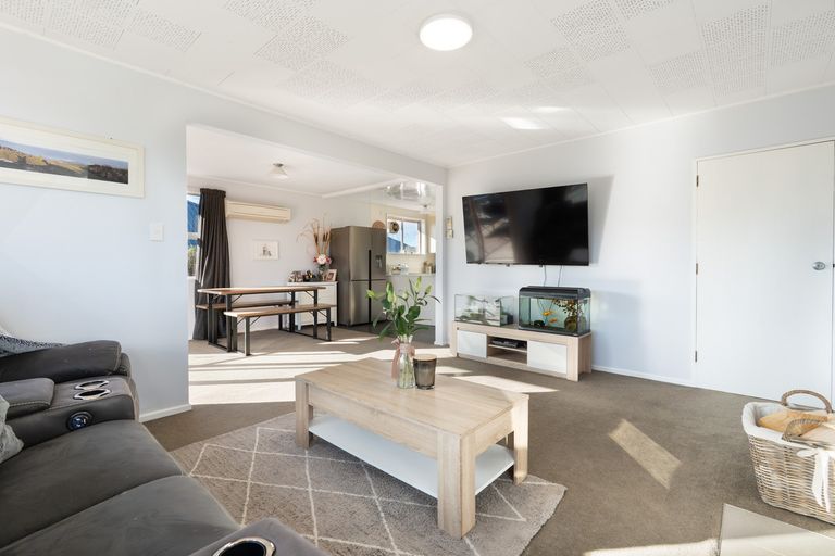 Photo of property in 27 Lynas Street, Outram, 9019