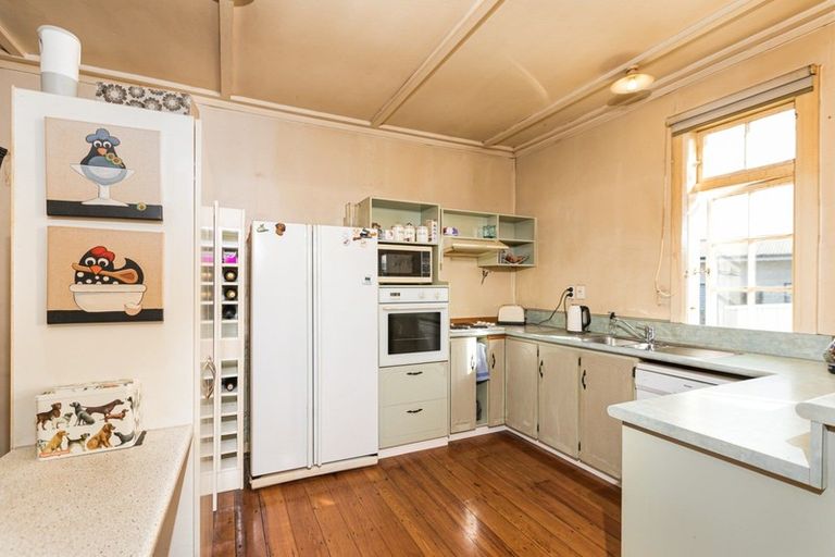 Photo of property in 17 Holt Place, Waipukurau, 4200