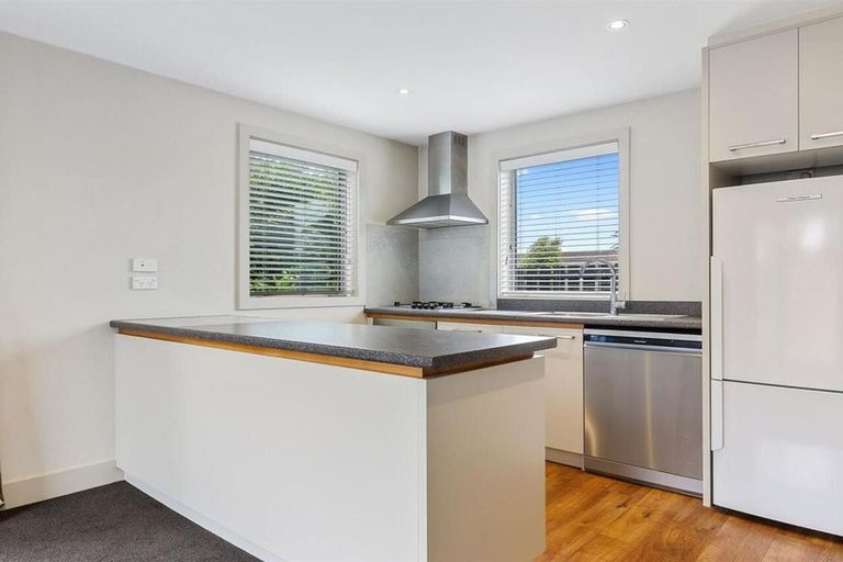 Photo of property in 3/966 Colombo Street, St Albans, Christchurch, 8014