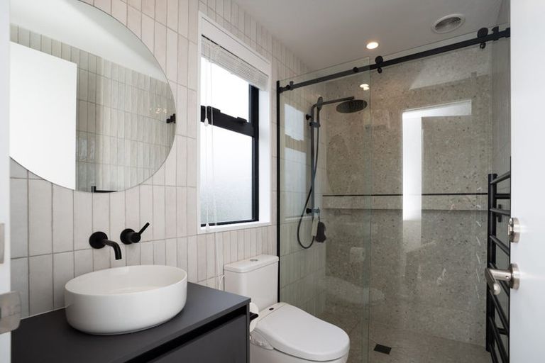 Photo of property in 2/57 Carlton Mill Road, Merivale, Christchurch, 8014