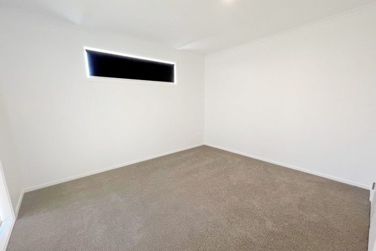 Photo of property in 2u2 Searancke Place, Fairfield, Hamilton, 3214