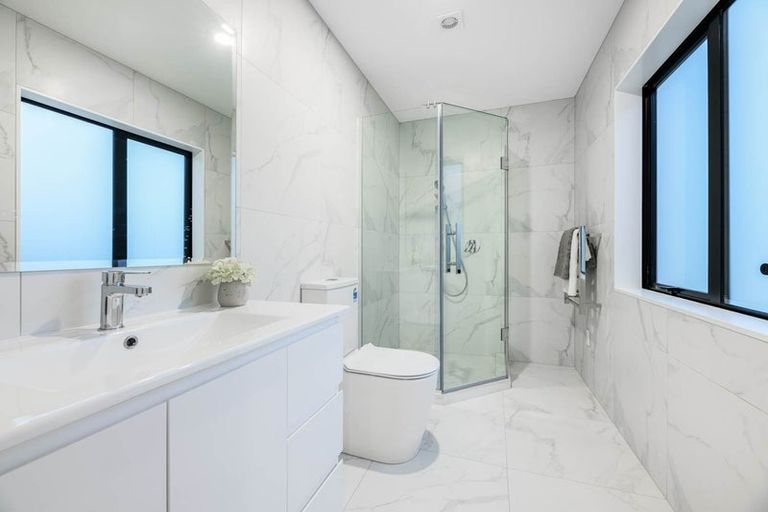 Photo of property in 118a Glamorgan Drive, Torbay, Auckland, 0630