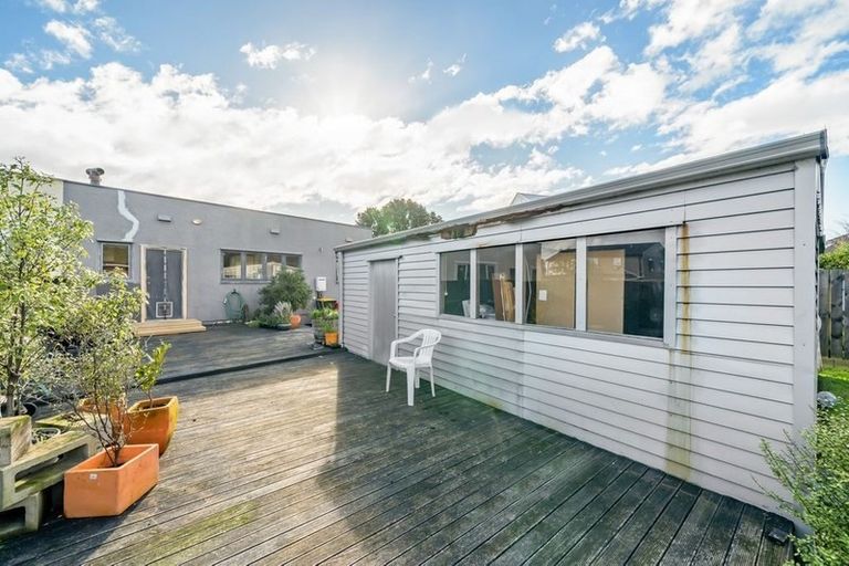 Photo of property in 52 Durham Crescent, Fairfield, Lower Hutt, 5011