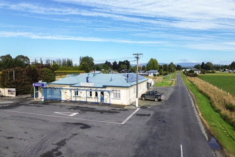 Photo of property in Main Road, Tauweru, Masterton, 5889