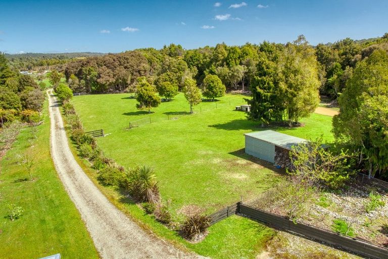 Photo of property in 427a Maori Creek Road, Marsden, Arnold Valley, 7872