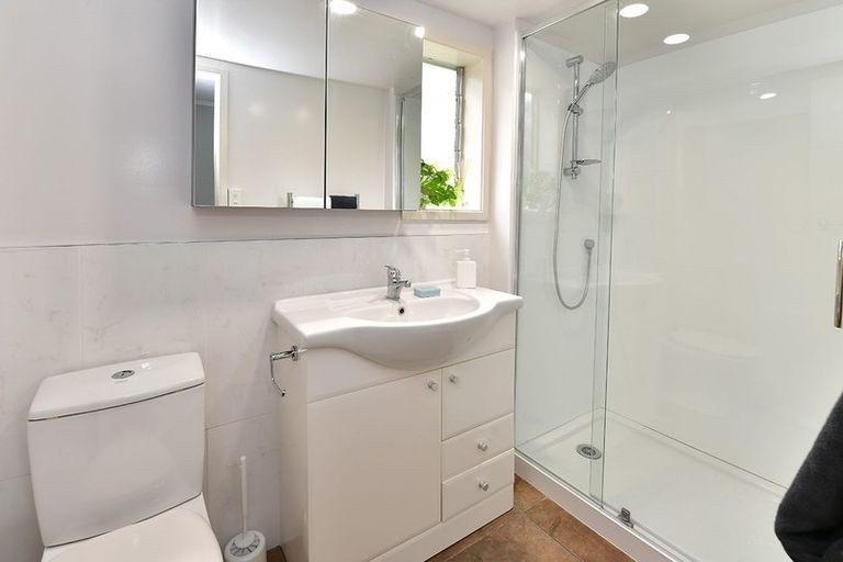 Photo of property in 10 Castleton Street, Birkdale, Auckland, 0626