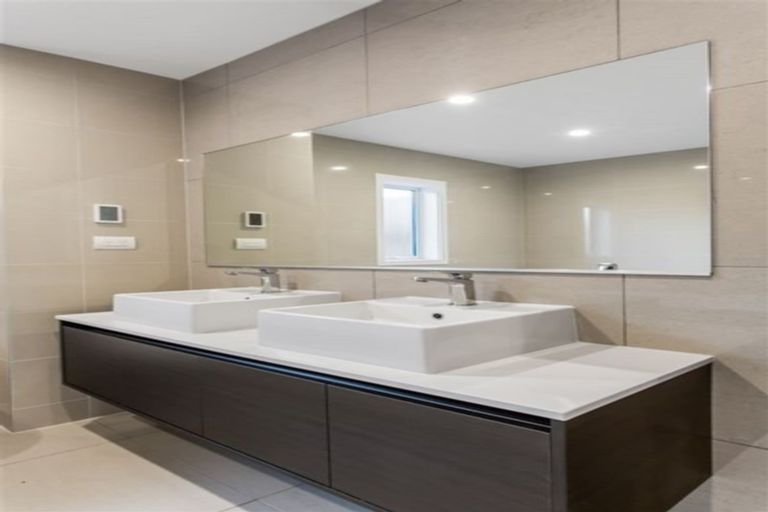 Photo of property in 2b Scott Road, Hobsonville, Auckland, 0618