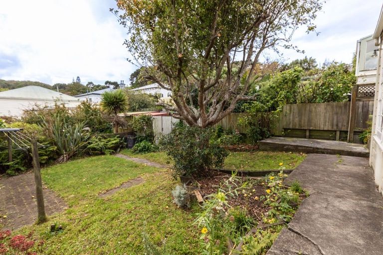 Photo of property in 3 Douro Avenue, Newtown, Wellington, 6021