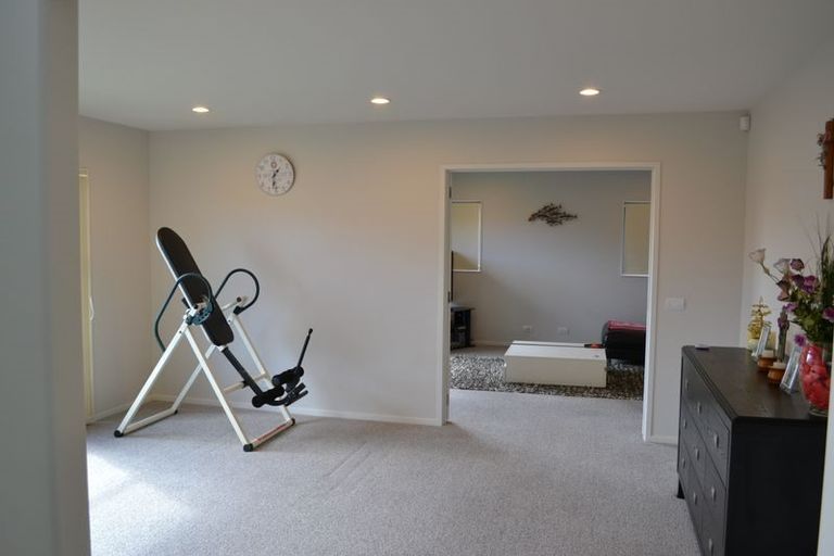 Photo of property in 2 Mccathie Drive, Flat Bush, Auckland, 2019
