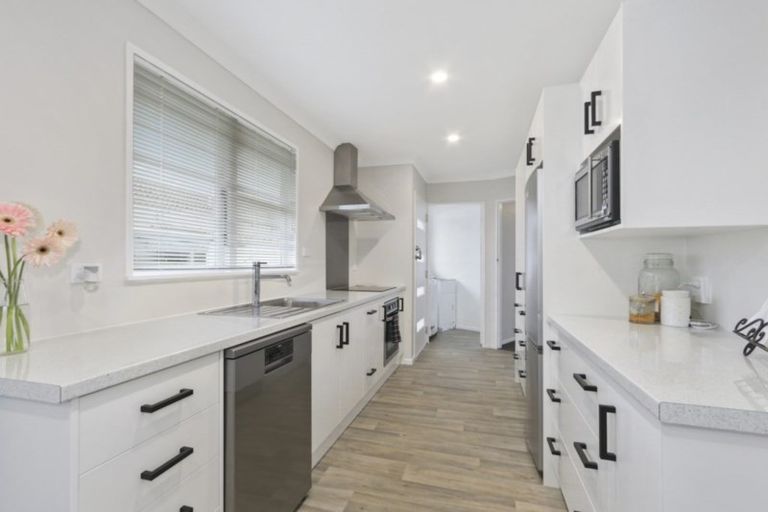 Photo of property in 3 Manurewa Grove, Wainuiomata, Lower Hutt, 5014