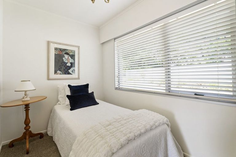 Photo of property in 76 Marellen Drive, Red Beach, 0932