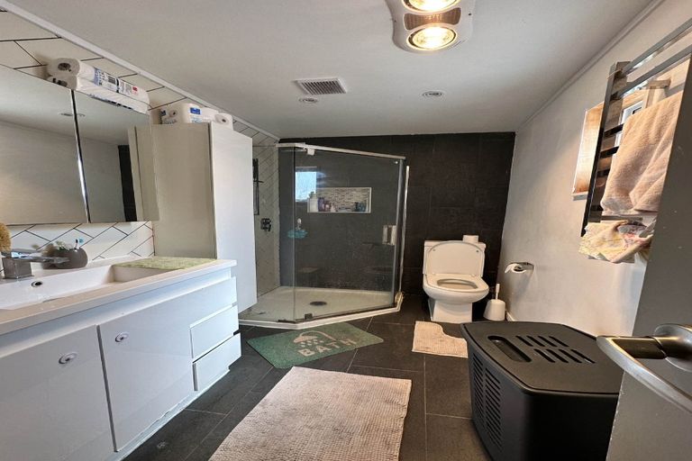 Photo of property in 161 Don Buck Road, Massey, Auckland, 0614