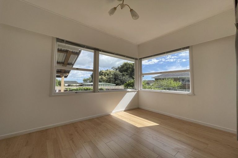 Photo of property in 1/2 The Link, Howick, Auckland, 2010