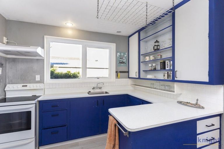 Photo of property in 2/223 Queenspark Drive, Parklands, Christchurch, 8083
