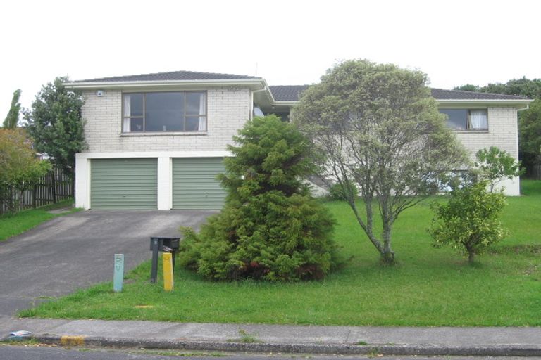 Photo of property in 5 Lenihan Street, Northcote, Auckland, 0627