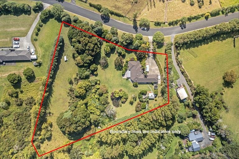 Photo of property in 17 Terry Smyth Drive, Kumeu, 0892