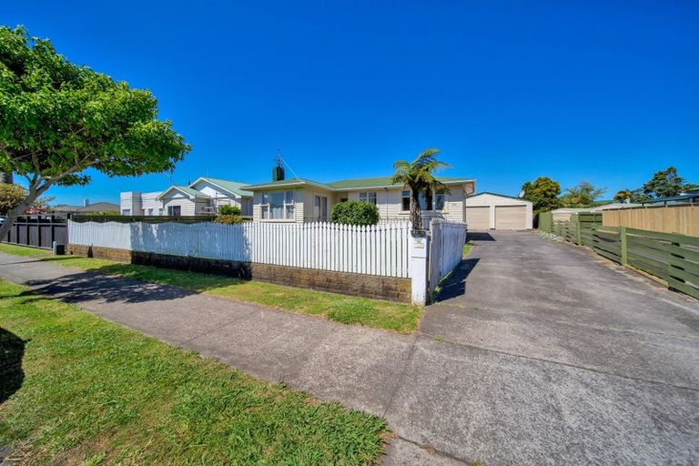 Photo of property in 144 Waihi Road, Hawera, 4610